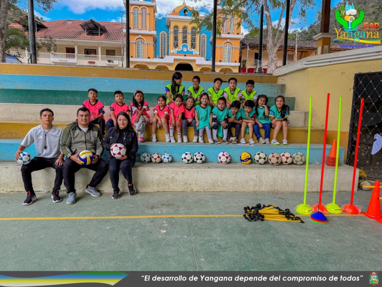 ADQUISICION Y ENTREGA DE IMPLEMENTOS DEPORTIVOS